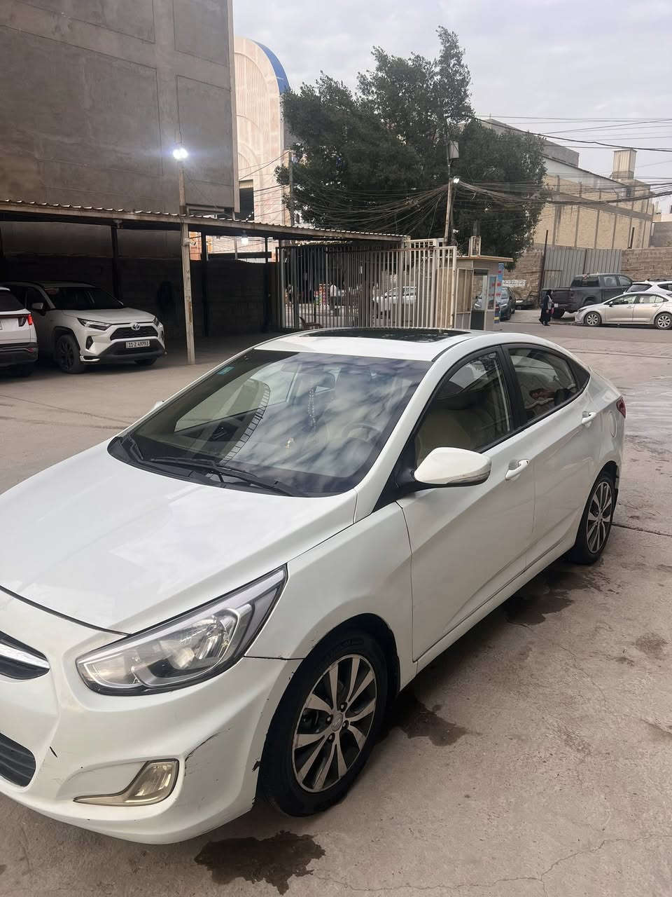 السلام عليكم
اكسنت خليجي 2015 محرك 1600 
سنوية ب اسمي 
السونار مرفق وياها 
ماشية 139,000 
سعرها 10,900$ 
وبيها مجال بسيط 
سيارة خير من الله صارلها سنتين عندي ما اديرلها بس محسن صوت دوانز مسامع صيف شتاء وتبريد خير من الله الحمدالله


**إذا كنت صاحب هذا الإعلان وتريد حذفه لأي سبب، رجاءا أرسل رسالة إلى الدعم الفني**