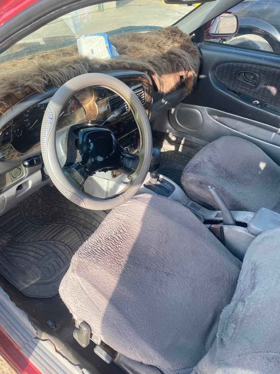 برتون ٢٠٠٢ سياره جديده بسمي مكفوله كير محرك صدرك رقم دولي مكفوله من الضربه صبغ جماليه السياره جاهزه الحمدلله سعر ٤٥ بيها مجال ماتلكه بروتون بهل نضافه سنويه ٢٠٢٨ رقمي ***********
