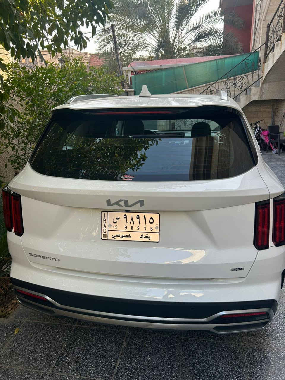 السلام عليكم سورنتو موديل 23 فول مواصفات 4x ماشيه 36000مكفوله السعر 319ورقه وبيها مجال حك الجيه للاتصال ***********
