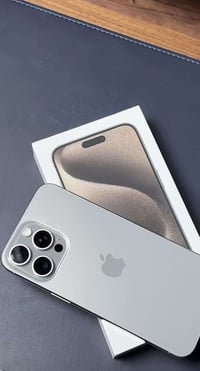 آيفون 15 برو ماكس • ٢٥٦ • بطارية ٩٧٪