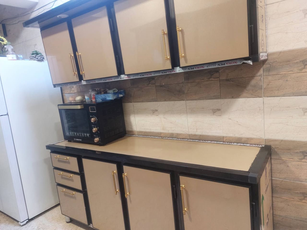 كاونتر تفصال ٤قطع كل قطعه مترين وشويه سعره ٨٠٠ وبي مجال اخو الجديد


**إذا كنت صاحب هذا الإعلان وتريد حذفه لأي سبب، رجاءا أرسل رسالة إلى الدعم الفني**