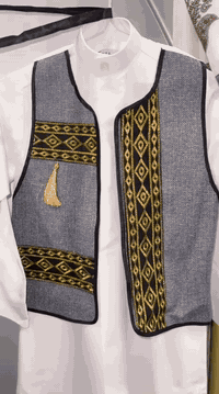 دشداشه + يلك + قبعه + جيس شغل كويتي
يلبس من 6 اشهر لل 10 سنوات
قياسته 10 / 12 / 14 /16 /18 / 20 

هذا قياس 18 

سعر الدرزن 120

***********
