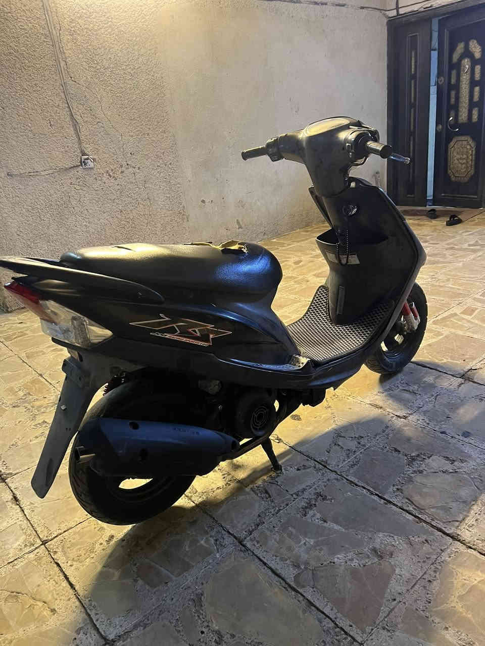 دراجة ماكس عدلة للبيع دراجة نضيفة محرك وكفر بلادي صالنصة إف إم دبل رياضي امامي دراجة ملحة احلة من الصور شلعة أو معدل 
مكان بغداد البلديات 
الرقم ***********
السعر 650او بيها مجال
