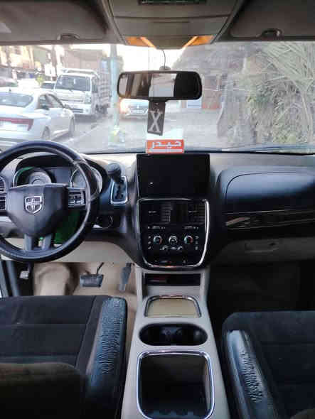 السلام عليكم من رخصة الادمن دوج كرفان موديل 13 المواصفات تبريد ثلاث قطع كشنات بلع بيبان جنطة الجام كهرباء شاشة كامرة تشغيل عن بعد باقي المواصفات معروفة حادثهة جاملغ امامي عكس جهة السائق وشوية من البنيد مصبوغات السعر 140 اي استفسار *********** تحياتي العنوان بغداد الشعلة
