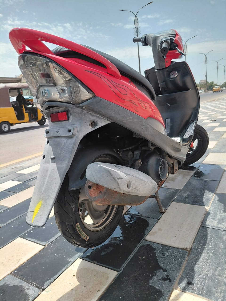 سلام عليكم
ماكس عدله دراجه رمبه 
العنوان بغداد البلديات 
السعر ٩٥٠
الرقم ***********
