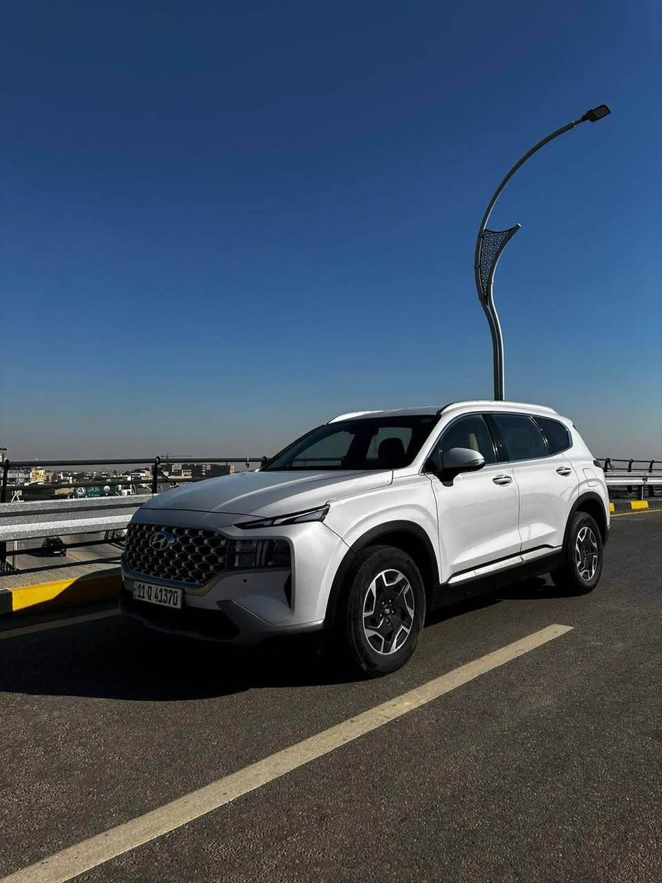 السلام عليكم
هونداي سنتافيا هايبرد ابيض غير محدد لؤلوي 2022 رقم بغداد بااسمي
 وارد كوري فول بصمه صندوق كهربائي دواخل لونين بيجي واسود مري شفط كشنات تبريد تدفئه
شاشه اعطال شاشه جبيره مكينه 4 سلندر تيربو جديده كليآ ماشيه 25 الف
بيها رشات خفيفات باالبنيد وبجوملغ جهه السايق وقبق الصندوق ؟
جاهزه مكينه كير حداديه ترايك وين ميعجبك 
موجود فيس (***********) السعر 200 وبيها مجال قليل /مكاني الديوانيه
