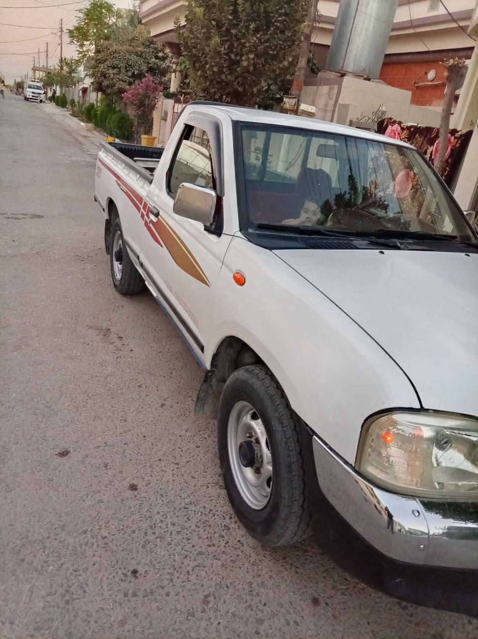 نیسان تاک 2008
سەنەوی نوێیە تا2028
یەک پارچەی بچوکی ژێر دۆسییەکەی  سبوخە 
بەناوی خۆمانەوەیە
چوارتایەی لۆک
گێڕومەکینەواکسل بەشەرت
سعری 102مەجال
***********
***********
***********
