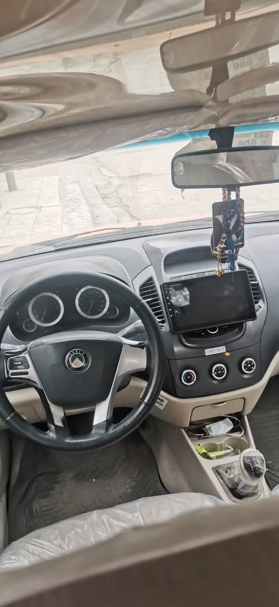 السلام عليكم جيلي 2016
GC6
بيها بس جاملغين صبغ السياره نضيفه ومناقصها اي شي
كبل للشارع رقم جديد هزه جديده 
السياره نضيفه امانه الله تبريد ثلج وتدفئه داخل نضيف السياره ب52مكاني بغداد الدوره
***********
