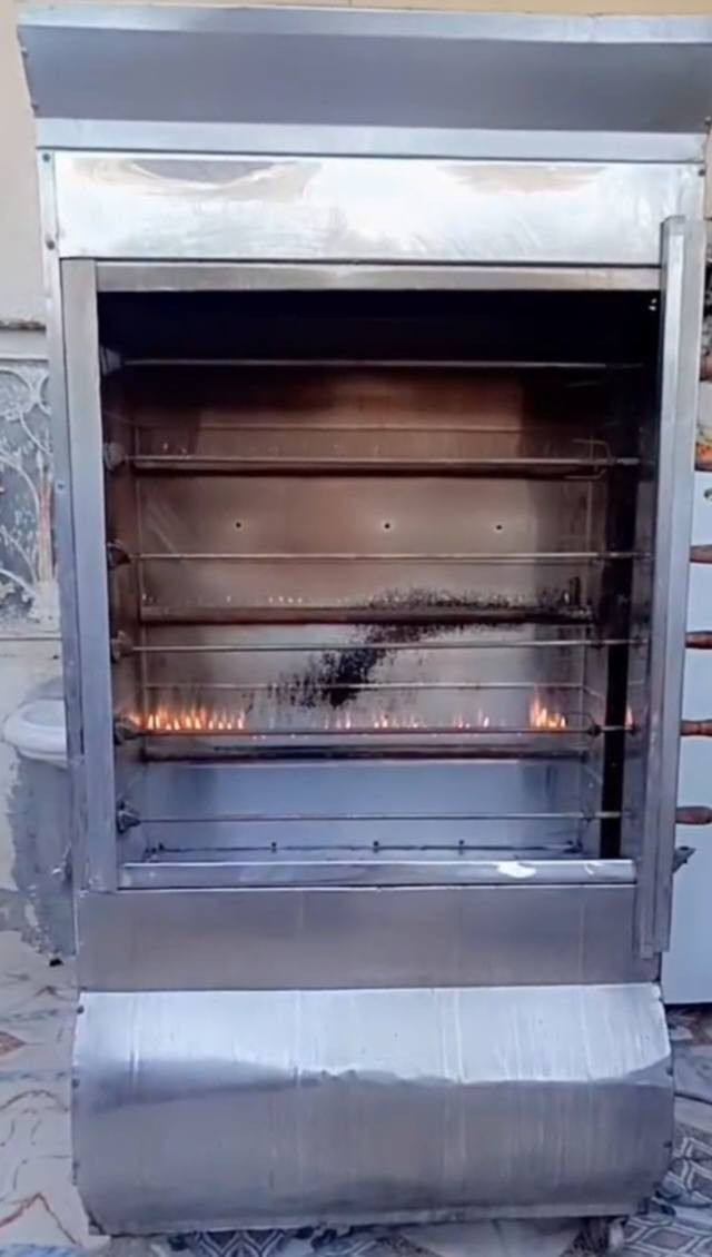 غراض للبيع
بغداد المحمودية 
المكان قرب مستوصف المحمودية مَقابل مستشفى الأسنان الصحي
ثاني محل 
***********
***********
اللهم على محمد وال محمد
