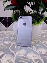 جهاز ايفون 6 جهاز نضيف بمعنه الكلمه بطاريه 92 كامرات تخبل فول وضوح سيم...