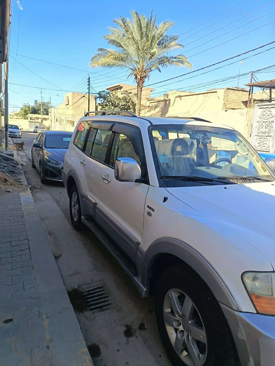 باجيرو مديل 2007 بيه بس بنيد مرخه وشوي بارد الباقي مكفول تبريد 3قطع بسمي السياره النجف 
رقمه مميز السعر 105وبيه مجال 
***********
