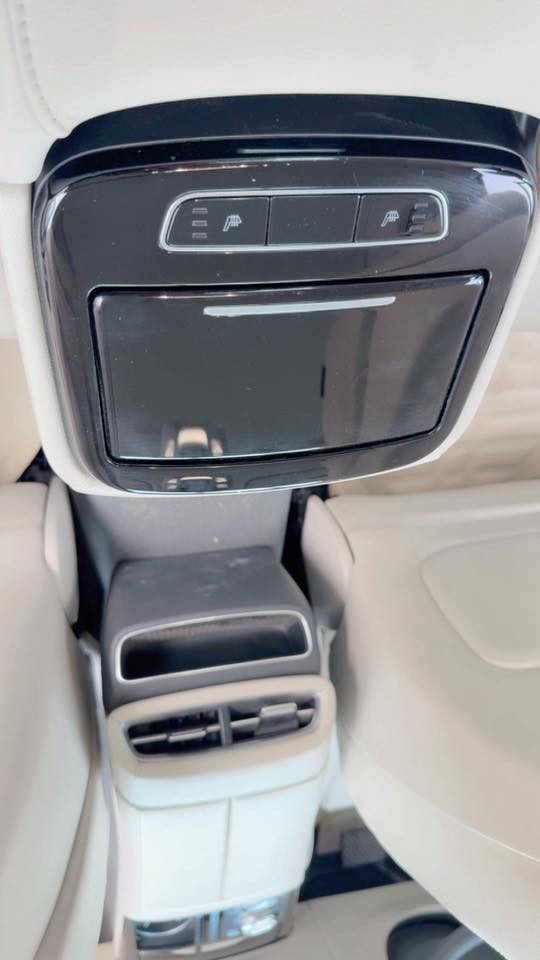 سلام عليكم جنسيز  g80 موديل 23 باسمي مواصفات بيس لايتات لد امامي خلفي حساس امامي وخلفي رادرات امامي خلفي جانبي كشنات تدفئه داخل كشنات ابيض جلد ماشيه 36 رقم بغداد كامره سياره جديده معنى الكلمه احلا من الصور حادثهه موضح بلصوره مكان السياره بغداد ***********
