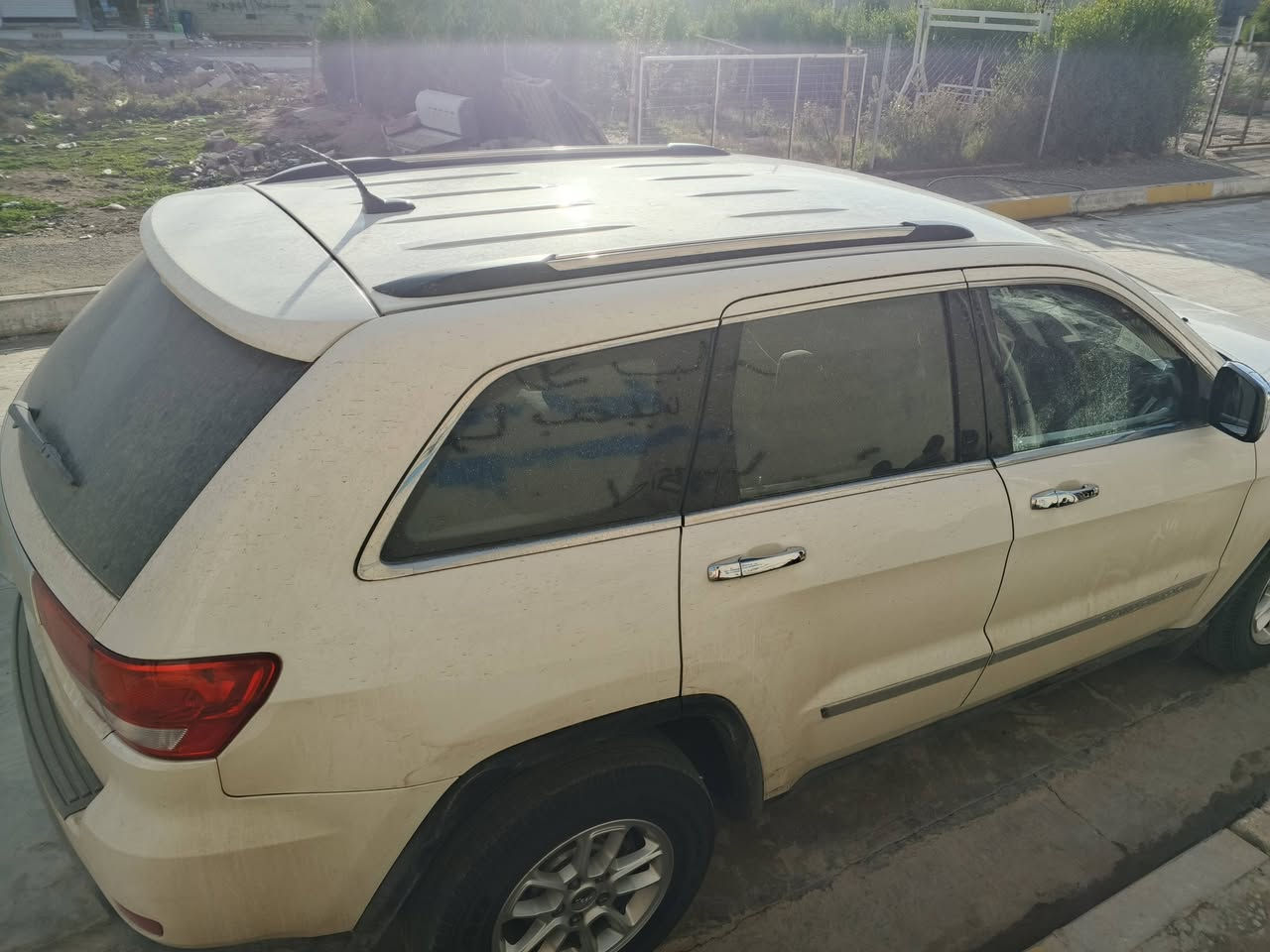 السلام عليكم جيب للبيع
مكانها كركوك
ما بيها ضربه
نص قطعه فقط
رقم جديد حد 30
***********
