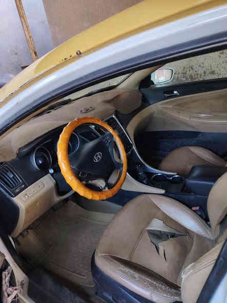 السلام عليكم
سوناتا 2011 امريكي
تكسي رقم واسط
بيها طخات بصيطة
محرك وكير مكفول
رقم القديم السنوية صاقطة
السعر 67
***********
