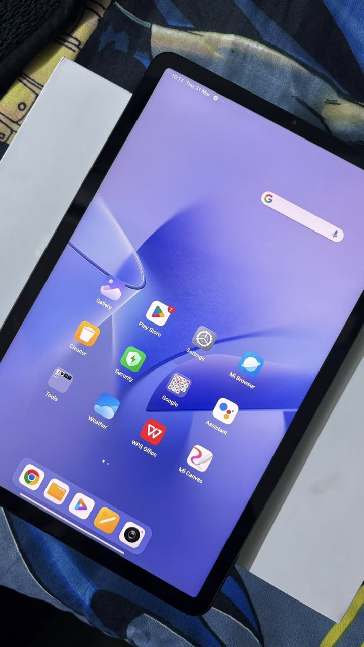 السلام عليكم 
عندي ايباد شاومي باد 5
ذاكرة 256
بس بي عواج بسيط بالشاصي وبعض الخدوشات البسيطة
بس ما مأثر علية
السعر ب250 وبي مجال بسيط

المكان بغداد الحرية دور نواب الضباط 
***********
