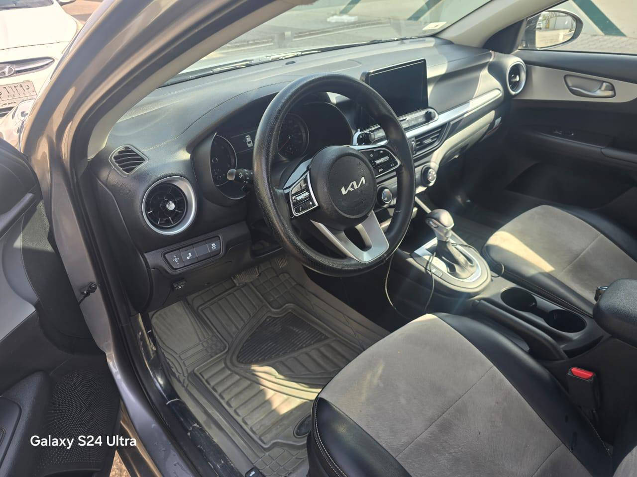 فورتي 2024رقم بغداد ماشية 40الف بيهة منظومة غاز حادثهة باب السايق مبدلة نفس اللون والچاملغ بارد فقط وبيهة شخط بالبنيد كما موظح بالصور السعر 165وللاستفسار اكثر الاتصال على الرقم***********
