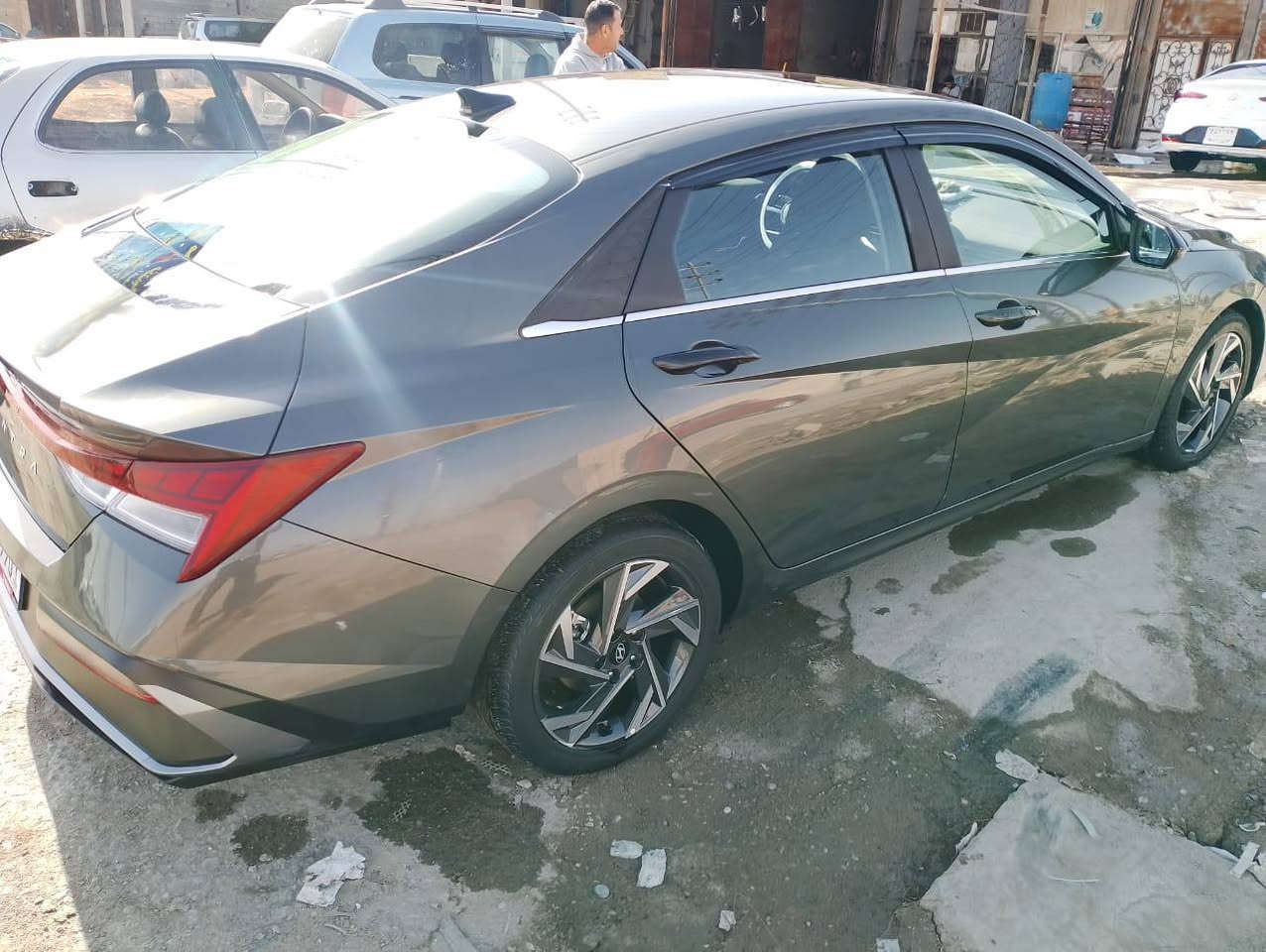 النترا 2024 وارد امريكي ماشيه ٤ الالف رقم بصره بسمي حره سبت شديد رقم مكان بصره كرمه علي سياره حادثها بجم مبدل بنيد دعاميه  فقط هذن مبدلات  *********** سعرها ١٧٣ بيها مجال
