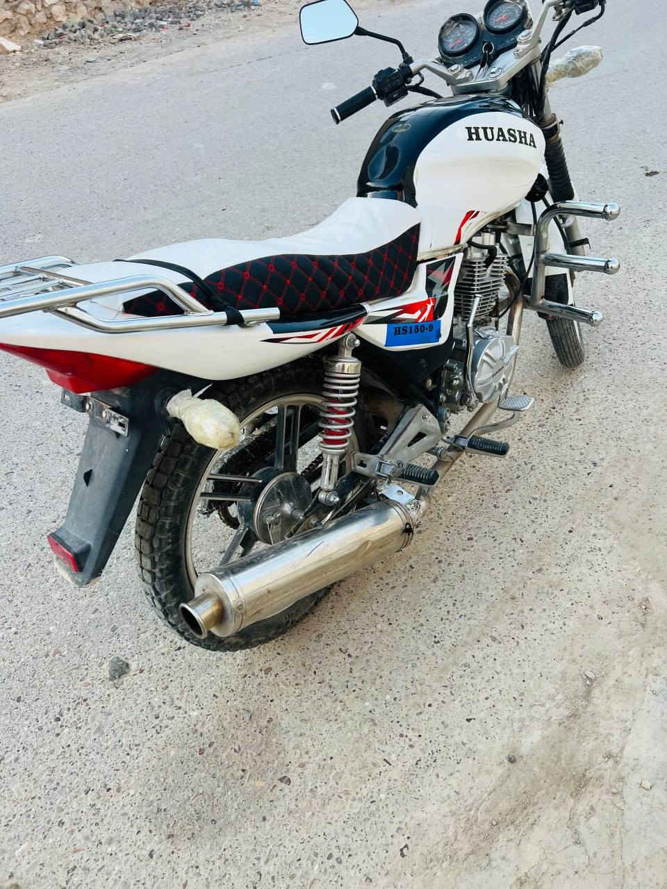 سلام عليكم
موطور هيوشه موديل 2022 مسجل وكامل موطور كامل مكمل محرك ما ممدوده عليه سبانه تحويل شرط للاستفسار *********** مكاني حديثه
