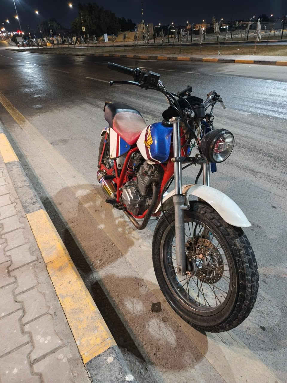 هوندا ftr225لبيع دراجه عله وضع البلادي  مكاني ميسان السعر مليون و 300
***********
