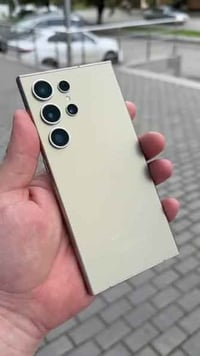 0771 000 6579  Samsung S24 ULTRA  بۆ فرۆشتن 256 گێگا  کارتۆن و هەموو ش...