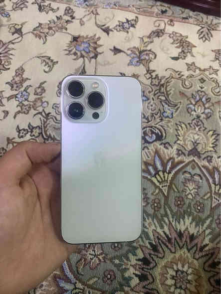 ١٣ پررؤ بايپاسته ٢٥٦ گيكا پاتري ٨٤ شاشه ي گؤراوه به ئسلي سيم كارتي ئيره ناخوينيته وه 
بايپاسته هيج سيمكارتيك ئيشناكات 
كاميراي *١ كيش مه زبووت نيه ماباقي به شرته 
سعري ١٨٥$ معامه له
*********** السليمانية
