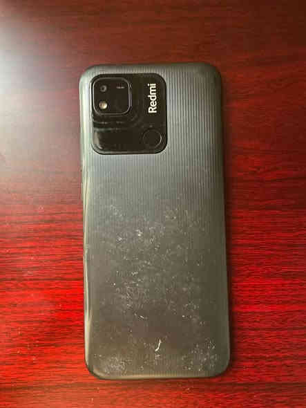 سلام عليكم
جهاز ريدمي redmi10A 
ذاكره 64 جهاز ما بي اي مشكله او نقص 
فقط عيب واحد فطر ما مبين بالشاشه 
سعر 125 الف وقابل للتفاوض 
مكاني حله مهندسين رقم ***********
