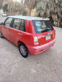 سياره ليفان 320 للبيع موديل 2012  السعر 33 وبيه مجال بسيط للاستفسار ال...