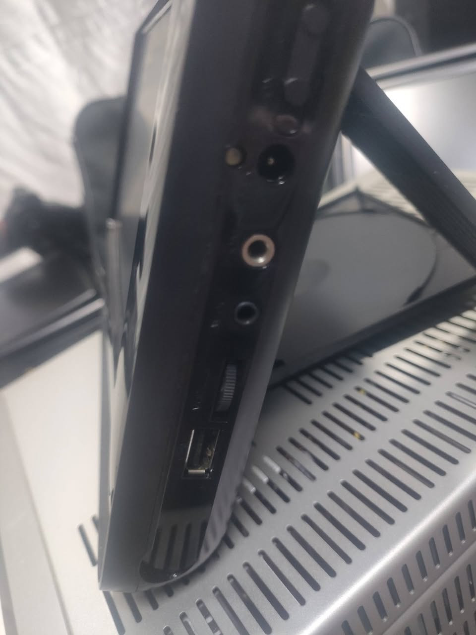 3 قطع 2 ديفيدي واحد شاشه يستقبل AV السعر 30


**إذا كنت صاحب هذا الإعلان وتريد حذفه لأي سبب، رجاءا أرسل رسالة إلى الدعم الفني**