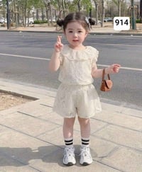 يبدو أن الأميرة المدللة ستنال هدية من ماما اليوم 💗 متوفر توصيل لجميع ا...