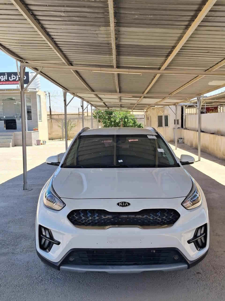 كيا نيرو 2020 هايبرد 

بحالة الوكالة نخب 

مجمرك باسم مستورد 

محرك 1600cc  هايبرد قوي واقتصادي تقطع ٤٥٠ كيلو بالتنكه

فحص كامل 7 جيد 

وارد كوريا 

—شاشه مع كاميرا خلفيه
—حساسات  خلفيه
_ تحديد مسرب 
_ بصمة أبواب 
_ بصمة تشغيل 
—تحكم ستيرنج
—بلوتوث
—جير اتوماتيك تب ترونيك
—٣ وضعيات قياده
—كشافات ضباب
—كراسي جلد 
—كراسي مدفيه 
—هاند بريك رجل 

بسعر (  15.400)

الموقع: الزرقاء-المنطقه الحره شارع 11 جنوب معرض ابوجامع 
                        

للتواصل و الاستفسار:
 ***********795536288


**إذا كنت صاحب هذا الإعلان وتريد حذفه لأي سبب، رجاءا أرسل رسالة إلى الدعم الفني**