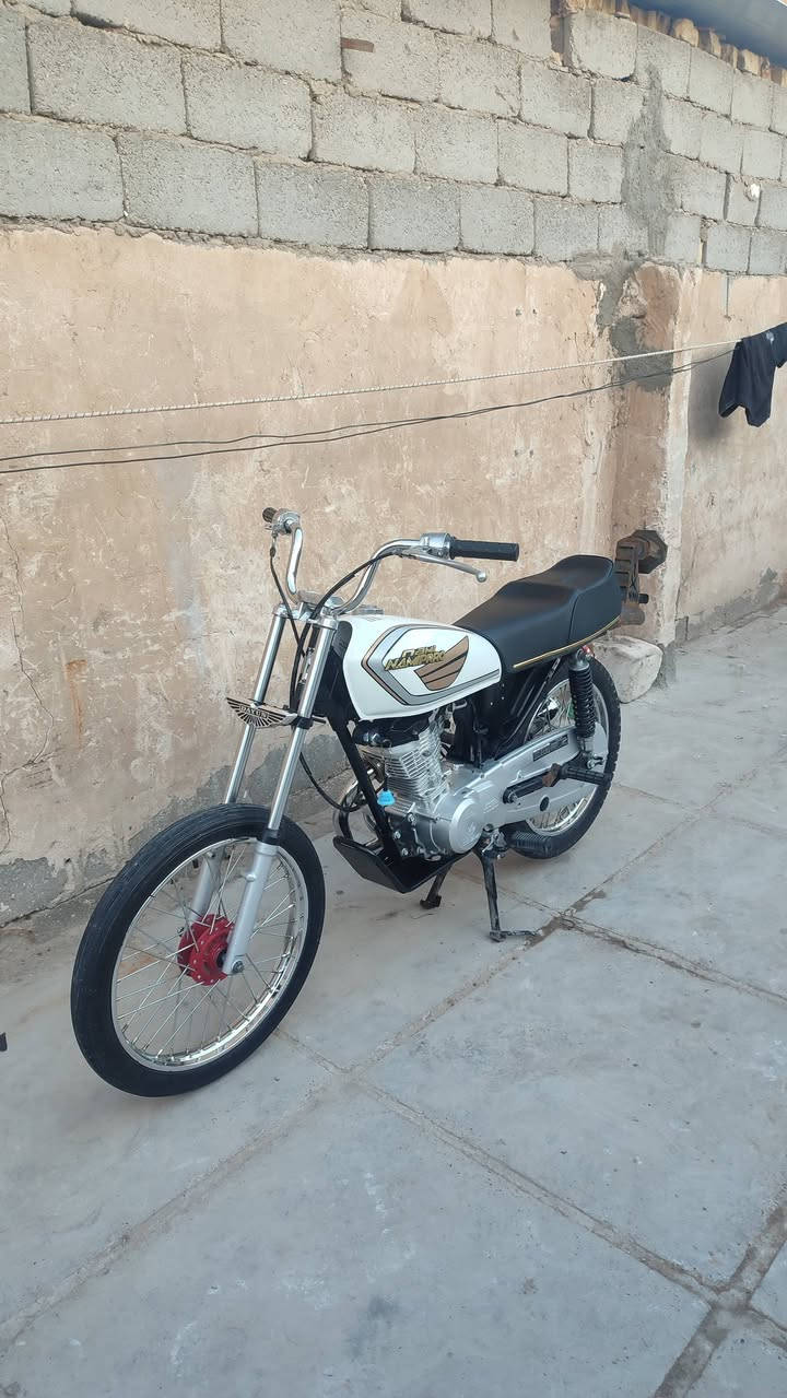 دراجه للبيع شاصي نامه 22 مكينه سيجي نامه غراض كله اصلي اوراق اصولي 7 سعره 800
***********
***********
