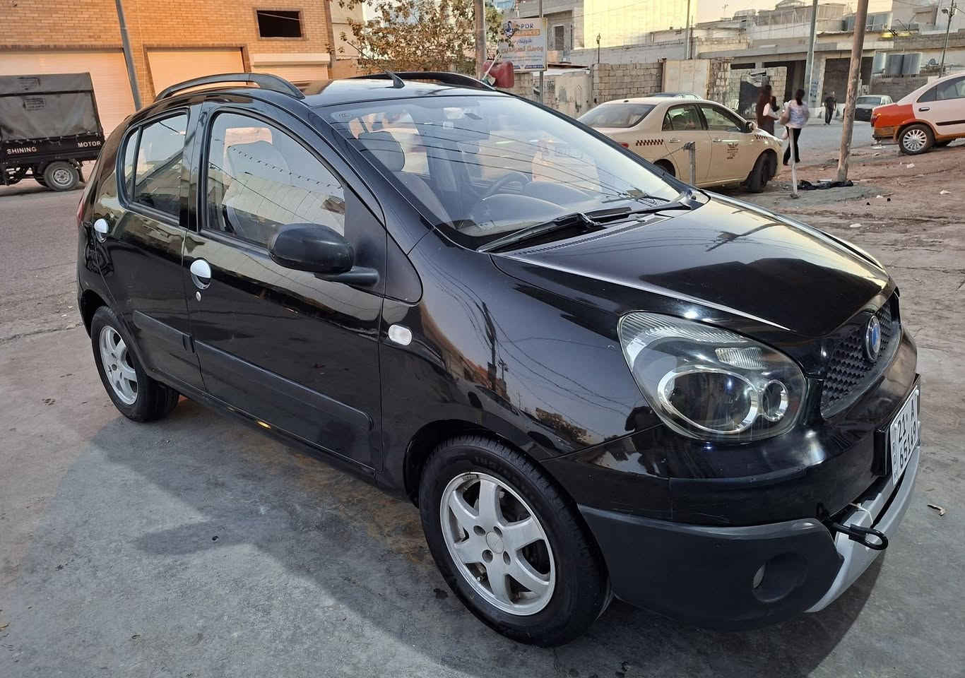 جیلی پاندا ٢٠١٣ 
پاندا بۆ فرۆشتن ٢٠١٣ لۆک لۆک نموونە تەنها ١٠٦ هەزار ڕۆشتووە ٣ دەستی کردووە بێ بۆیاخ بێ سارد بێ چاڵ و چۆڵ گێر و مەکینە بەشەرت، تەبرید سارد و گەرم بێ کێشە، گێر ئۆتۆماتیک ٤ جام کارەبا قفڵ مەرکەزی دەبڵ ئێرباگ کامێرا و شاشە بلادی، کوشن و گاعی لۆک زۆر جوان، سەنەوی تازە فەحسی هەزەی تازە بێ تەقەو رەقە شتێکی نموونەو ماڵی دۆستە بەنزین زۆر کەم دەخوات و بێ مسروفە بەس لێخورە...
پەیوەندیمان پێوە بکەن لەخزمەداین. *********** السليمانية, العراق
