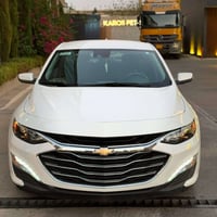 شوفرليت ماليبو  2024 مواسه فات LT  به سمه شه غال بريك به سمه  شاشه كام...