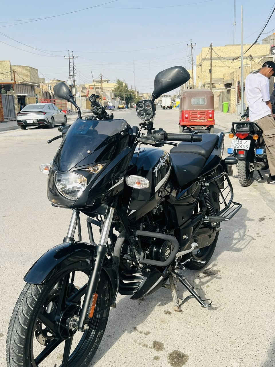 سلام عليكم دراجه بولسر مكينه 150  موديل 23  دراجه جديده ماشيه 15 الف حقيقي  مرقم رقم نكليزي  بسمي ثاني يوم  احولك.مكفوله وين ميعجبك اخذه شوفه سعر 2800 مليونين وثمنميه وبيه مجال لشراي  المكان بغداد قرب حيور رقم ***********
