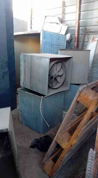 غراض مطعم مستعمله دكتات مع المفرغات شويات هنبركر عدد ٢ مع مقلاي مع ميوزه للبيع للاستفسار الاتصال ***********
