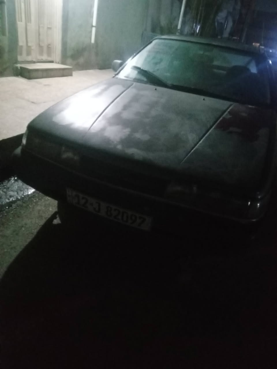 مازدا ٦٢٦ محرك ٨ بخ بي رخاوة اني الشرعي كابون متوقف معارض بسيارة وانطي فرق٠نقد  ***********
