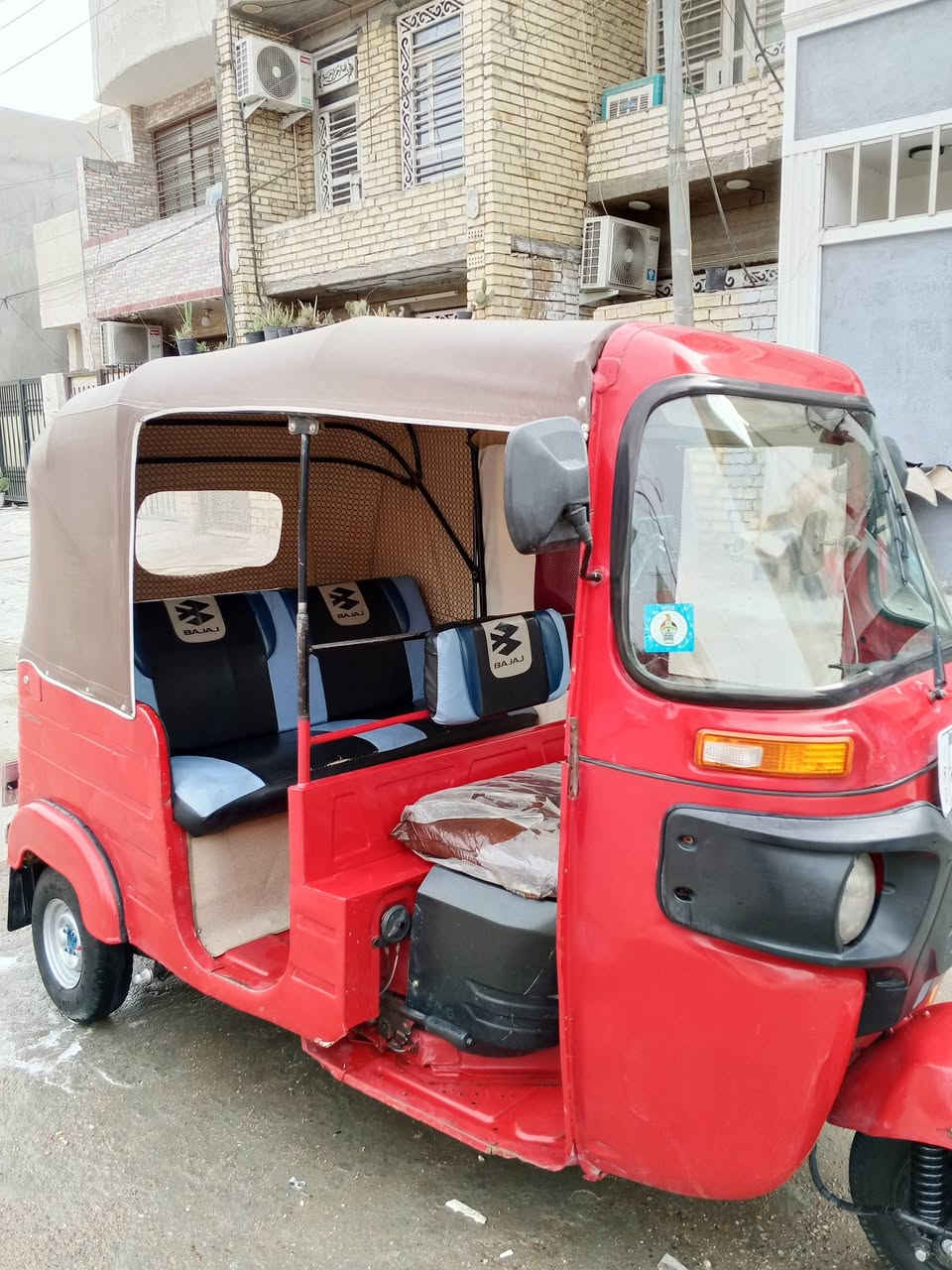 سلام عليكم تكتك 2019 رقم او سنويه تحويل ثاني يوم تكتك جاهزة كبل الشارع ربع متذب عليه السعر 6,400 او بيه مجال شي قليل مكاني بغداد البياع***********
