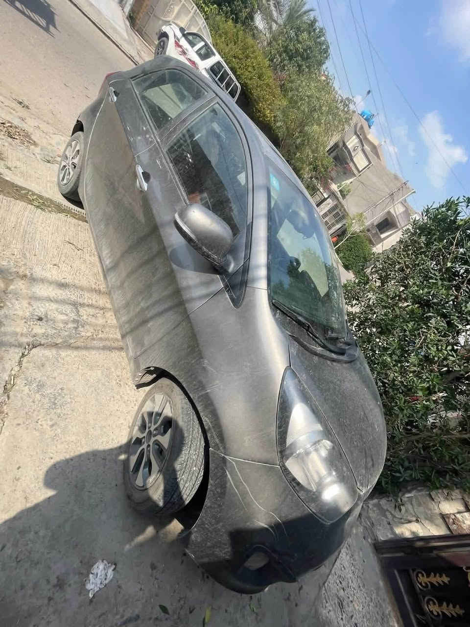كيا بيكانتو 2016 فول ١/١ فتحه مكينه كير مكفول تبريد ثلج بيهه كشنات جلد بلادي  حادث خلفي جاملغ خلفي كص جهه السايق وصبغته عام اني للجماليه ويرادلها ترتيب بسيط رقم بغداد بسمي السعر ٧٥ ورقه 
اتصال فقط غير متواجد على فيس بوك
*********** عنواني بغداد

شراي يتصل ع رقم اخواني
***********
