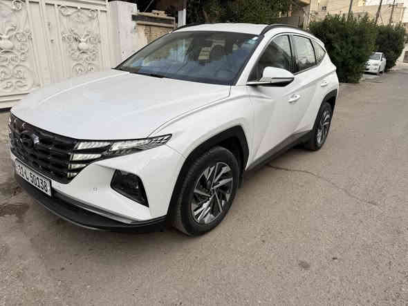 السلام عليكم……
توسان للبيع موديل 2024 باسمي تحويل ثاني يوم ارقام وهزه جديده فول مواصفات عدا البانوراما بعدهه بلزكات الشركه ماشيه 26 حقيقي بيهه رصعتين فقط كلش خفيفات والباقي كفاله عامه من كلشي كير ومكينه مكفولات مكان السياره بغداد 
ملاحظه/بيهه سونار من المندلاوي وموجود بالمنشور 
السعر/223$ وبيهه مجال كلش بسيط
للاستفسار/***********
