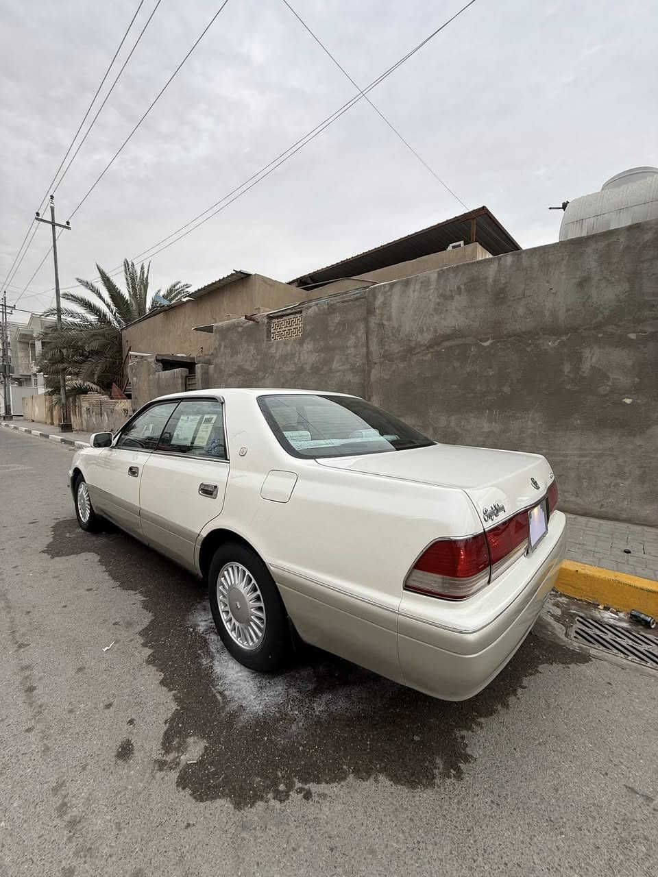 سلام عليكم  راس ثور  فلاات جاهزه عله اخير حبايه رقم بصره   مديل 96 سياره جاهزه مكينه حداديه تبريد  تخم تاير  دواخل أم عيون   شرط تحوير  بصره   كفاله نقل وكصه وضربه. وشرط خياس مابيه سياره جديده معنه كلمه  زيرو سياره مكينه  وكير كفاله    سعر 118 وبيه مجال قليل.  مكاني بصره   ***********
