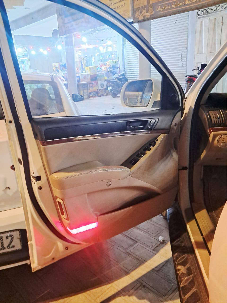 السلام عليكم للبيع هونداي فيراكروز مكفوله كفاله عامه مكينه ٣٨٠٠ شرط مامفتوحه كير حداديه تخم تاير  موديل ١٢ السياره بسمي كراسي كهرباىي تبريد ثلج ٣قطع   ٧ راكب  كامره خلفيه حساسات خلفيه مرايات شفط مكان السياره كربلاء طويريج   السعر 160$  وبيها مجال الاتصال الرقم ***********
