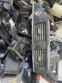قطعه اتخص BMW نوع X3 F25   -X4  F25   بسعر ٣٠ مكاني بغداد العبيدي   رق...