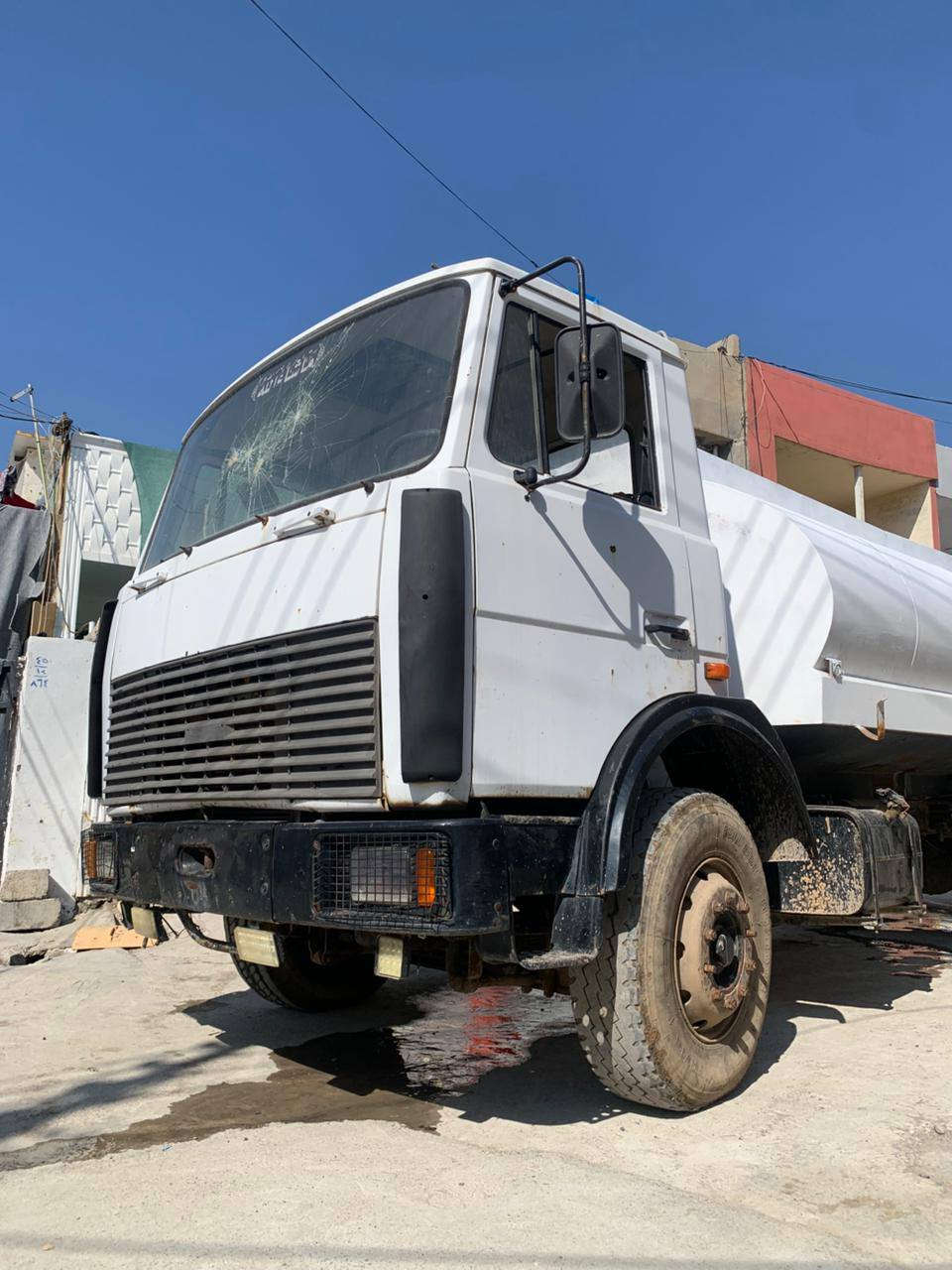 ***********  ***********
