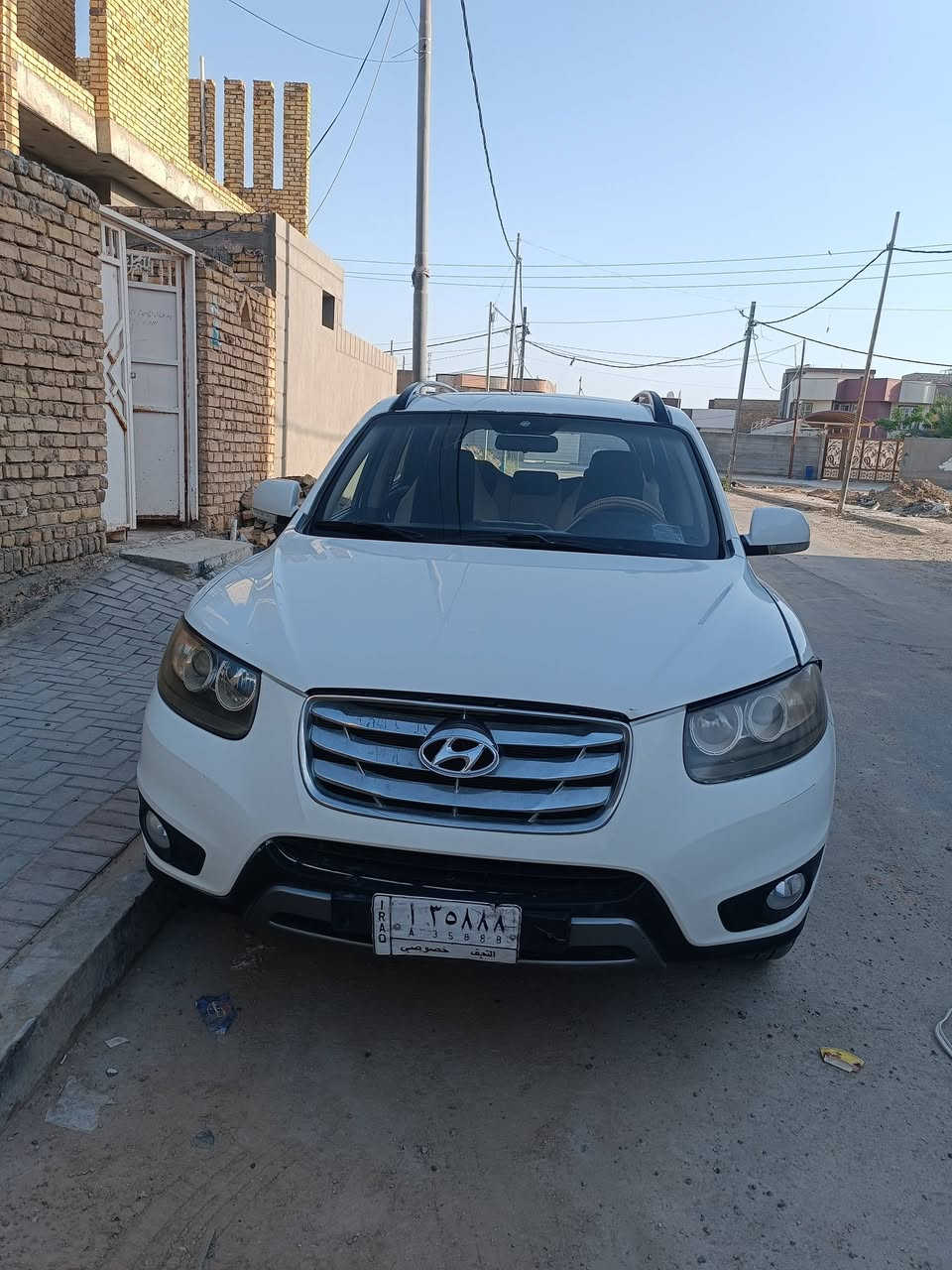 سلام عليكم 
سنتافي خليجي ٢٠١٢ للبيع 
بيها ضربة باب الخلفي 
،سيارة حلوة ومال جناي 
مكاني الديوانية /حي الجامعة
سعر 125 ورقة 
للتواصل والاستفسار ***********
***********
