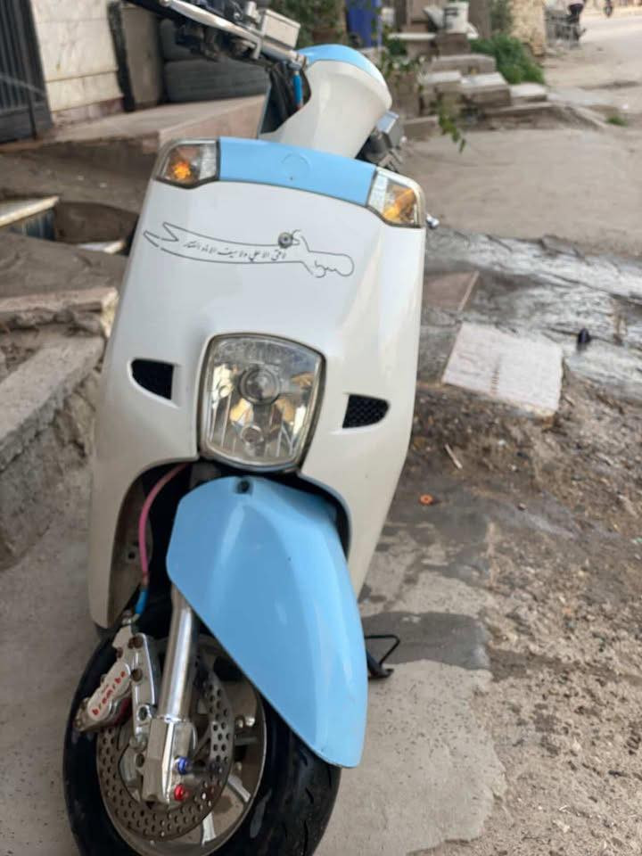 سلام عليكم  البيع  ماكس شحن دراجه جديده استخدام  قليل سعر ٨٠٠ بيهه مجال  القرنه السوق ***********
