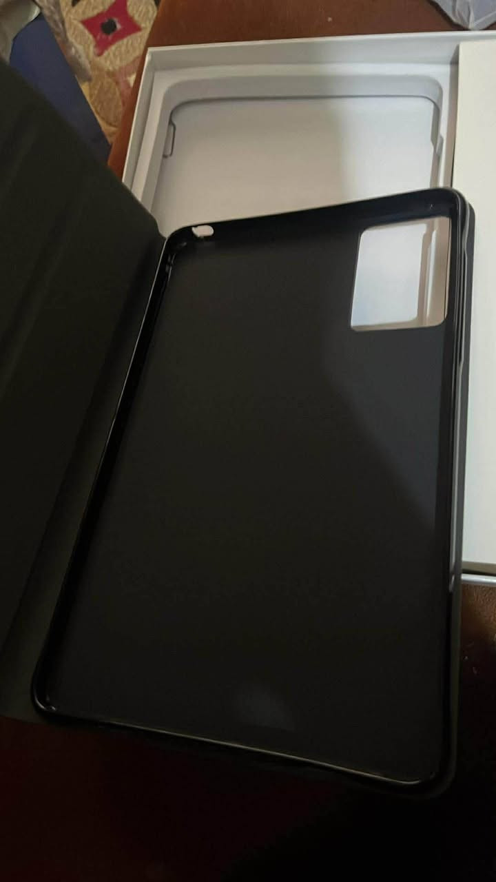 سلام عليكم ايباد نوت بلاك
ذاكره 512
رام 12
كامل ملحقات ايربود وشاحنه وكارتون وكيبورد وكفر وقلم وساعه اكترونيه شرط سعر خاص 
الاستفسار ***********
