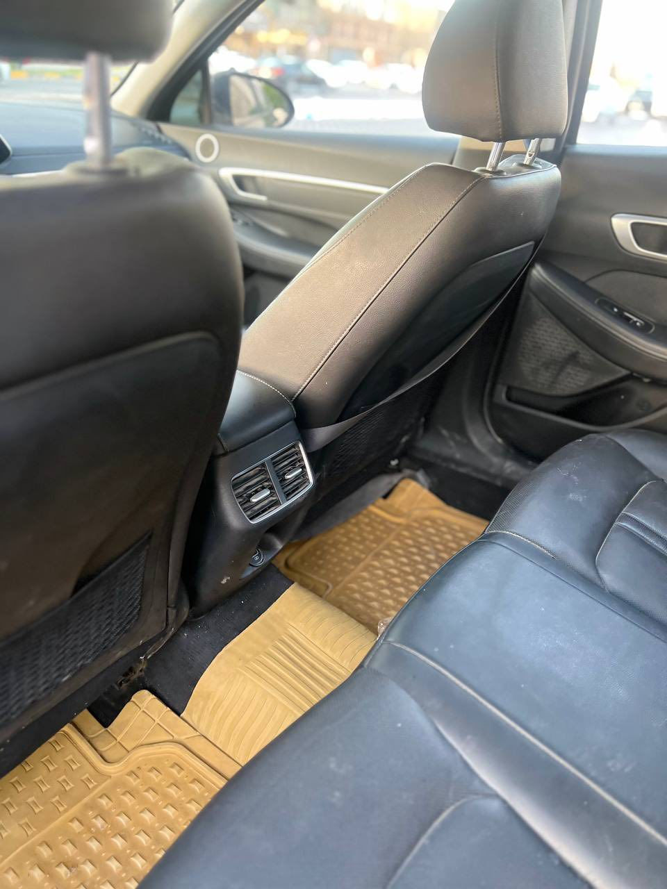 السلام عليكم
سوناتا مديل 20 

وارد كوري 

غاز اصل 

بيها ست قطع صبغ 

فول مواصفات  

سعر 110

معوقين قادسيه بعدله سنه وصير حره 

***********
