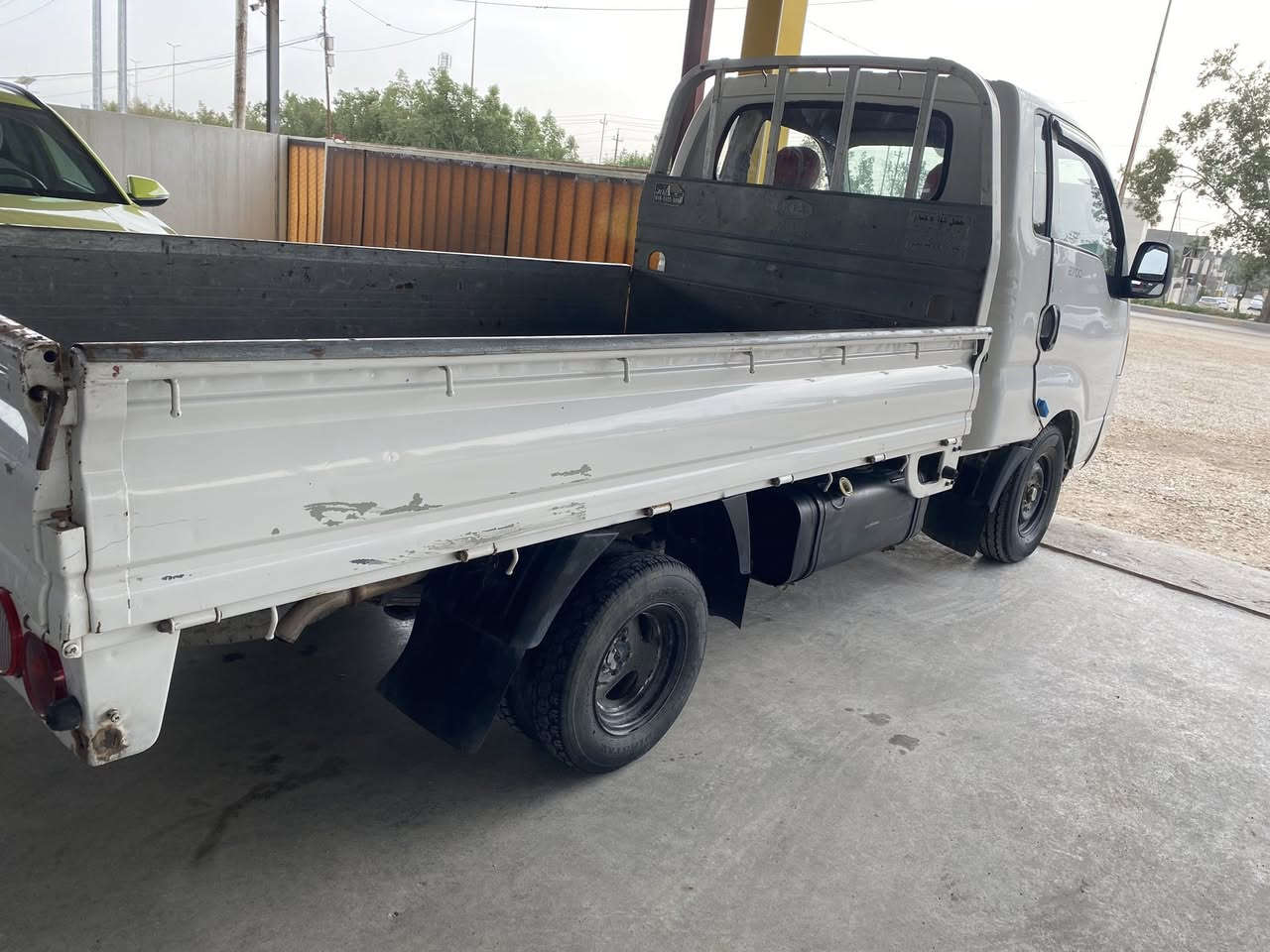 يالله
كيه حمل 2014
رقم قادسيه
ضرر بارد بل بنيد
بدون دواخل 
والبقيه موضحه بل صور 
مكينه كير مكفول كهربائيات 
كله شغاله
شاشه لمس
تخم تاير 
مكلف بل نشر 
***********
