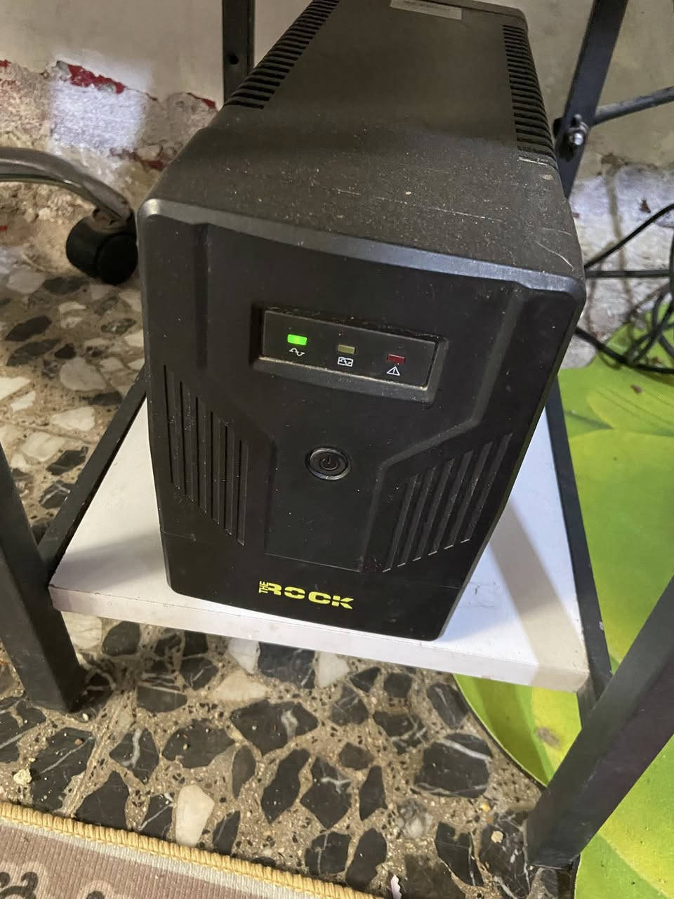 موصفاتها مواصفات الجهاز (System Specs)
• المعالج (CPU): Intel Core i5-14400F (من الجيل الرابع عشر الأحدث).
• كرت الشاشة (GPU): NVIDIA GeForce RTX 4060.
• الذاكرة العشوائية (RAM): 16.0 جيجابايت.
• وحدة التخزين (Storage): SSD بسعة 1 تيرا بايت (953.9 جيجابايت فعلية).
• نظام التشغيل: Microsoft Windows 11 Pro.
معه ميز وشاشه وسماعه دمام مال ملايه تخيل من سكواد صوت الرمي  يصطر 😍 معه ubs معه جوستك احترافيه معه كيبورد راقي معه ماوس كيمنك بلاتوث قيم السعر بل يرضي الله كل كراتين القطع موجوده مكاني بغداد مدينه الصدر توصيل لايوجد


**إذا كنت صاحب هذا الإعلان وتريد حذفه لأي سبب، رجاءا أرسل رسالة إلى الدعم الفني**