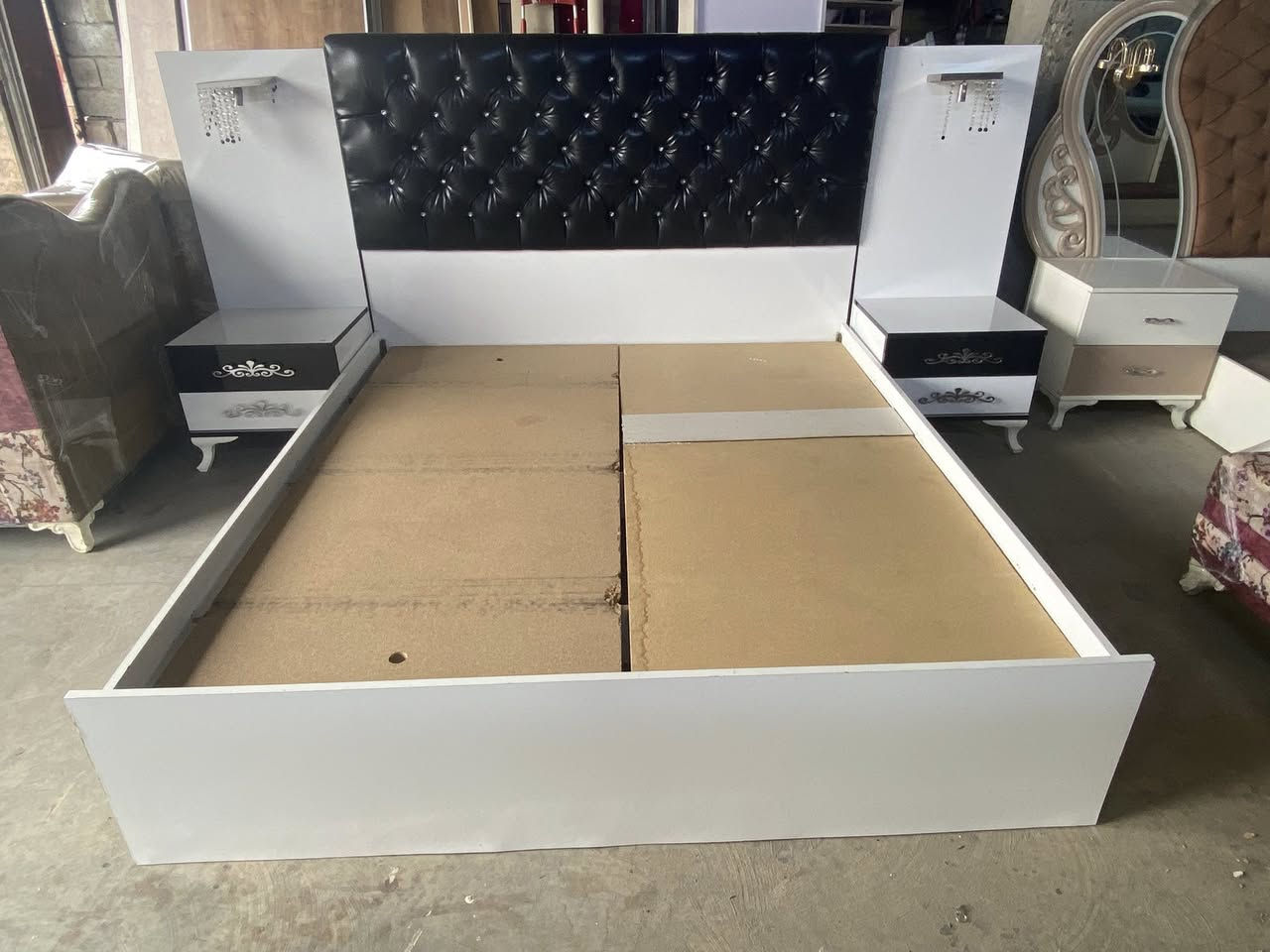 غرفت نوم تركي شرط الانضافه  6 قطع  السعر تصال ع رقم ‭0770 479 7493‬
